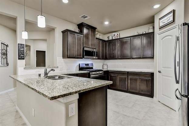 Building Photo - 10129 Leander Pl