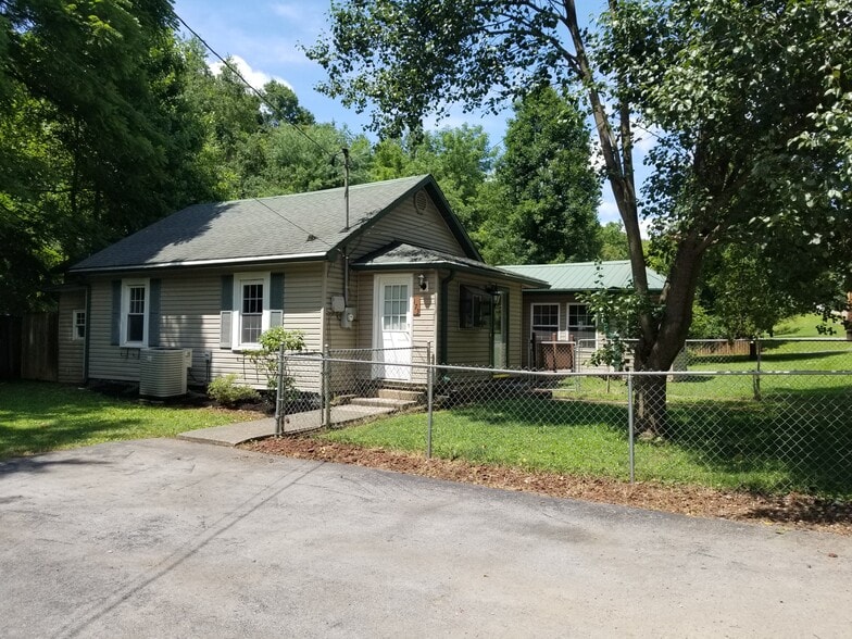 Building Photo - 173 Lacy Hollow Rd