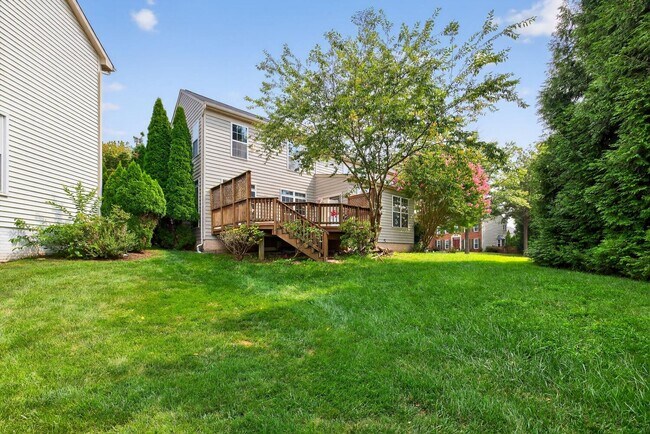Building Photo - 12031 Arista Manor Way