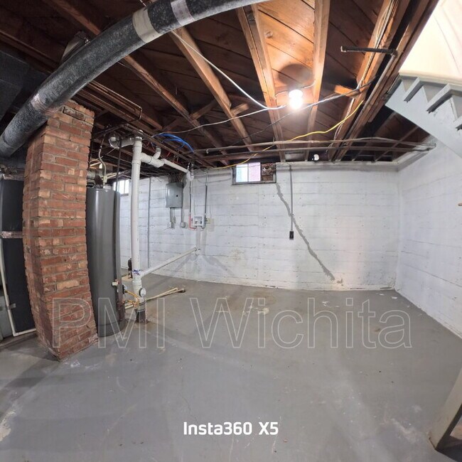 Building Photo - 6165 E Boston St