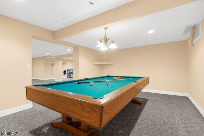 Building Photo - 21 Country Pl