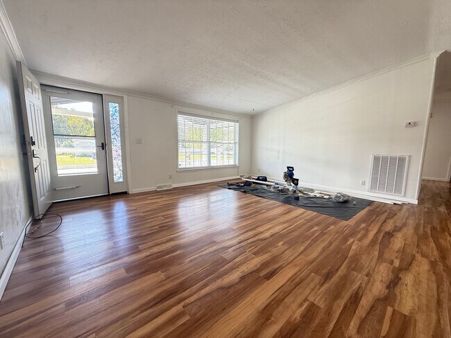 Building Photo - 3 Bed 2 Bath in Almo