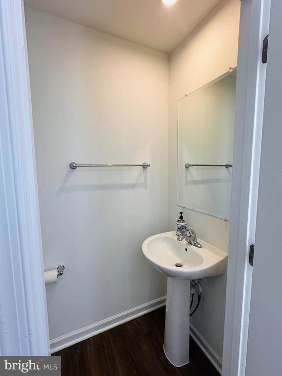 Building Photo - 58 Bolingbroke Wy