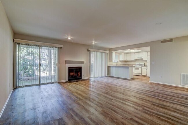 Building Photo - 123 Fair Haven Way