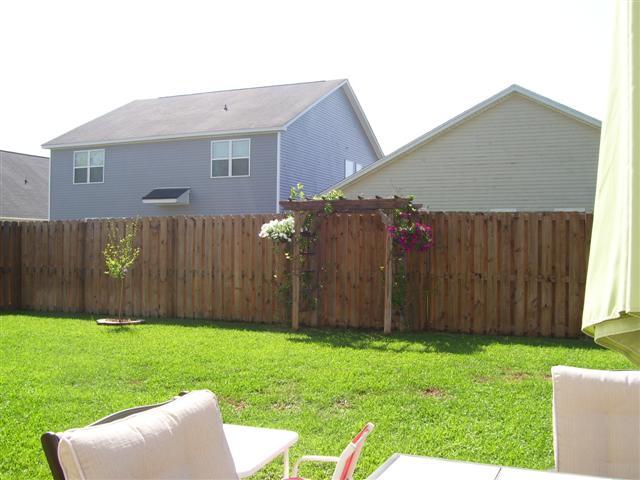 Building Photo - 35 Chapel Lake N