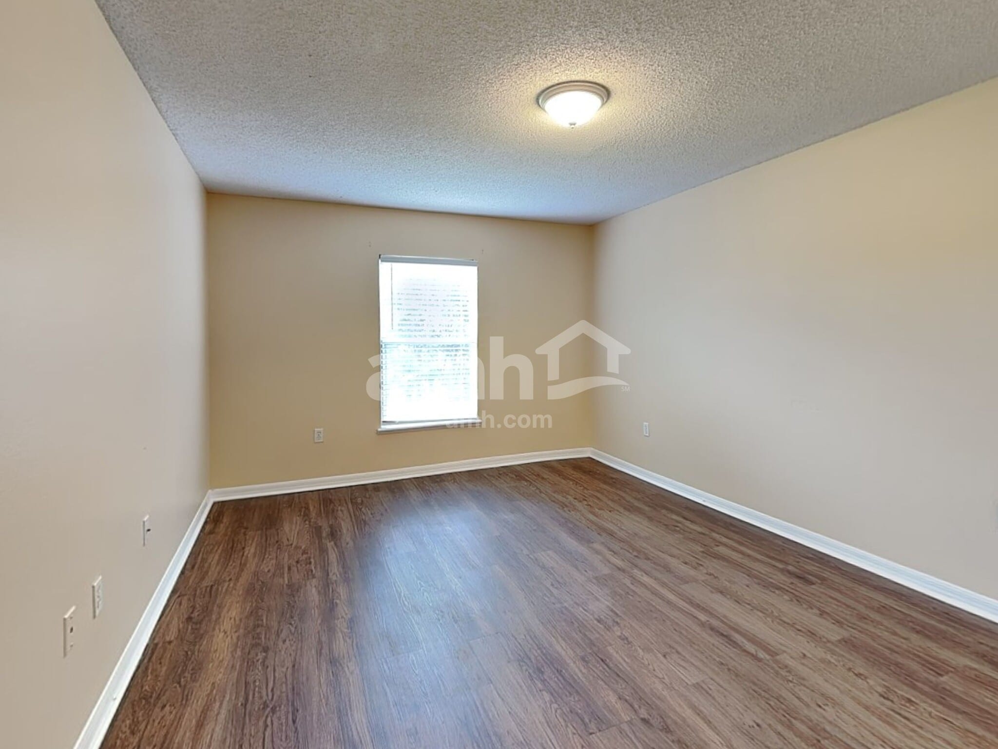 Building Photo - 375 Regal Downs Cir