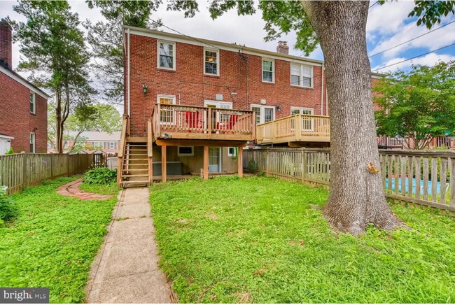 Building Photo - 157 Regester Ave
