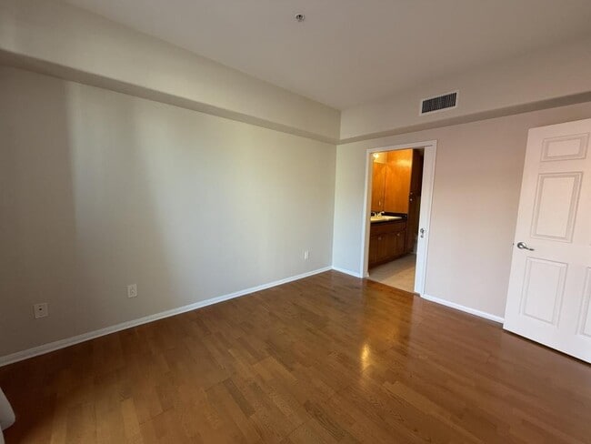 Building Photo - 350 K St