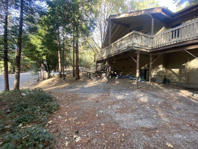 Building Photo - 2bd/1ba Single-Story Modified A-frame For ...