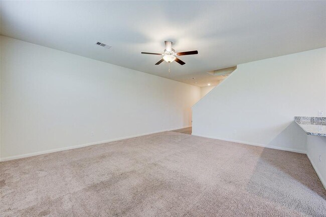 Building Photo - 28057 Irving Dr