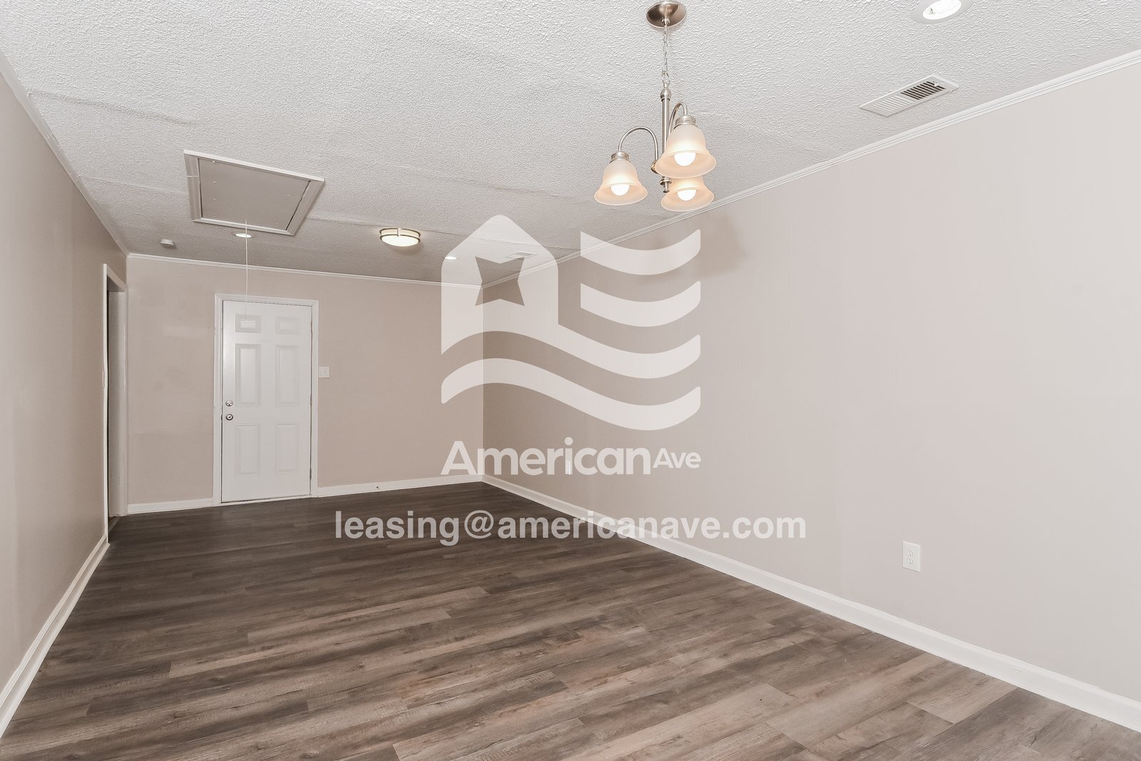 Building Photo - 4017 Tavineer Dr