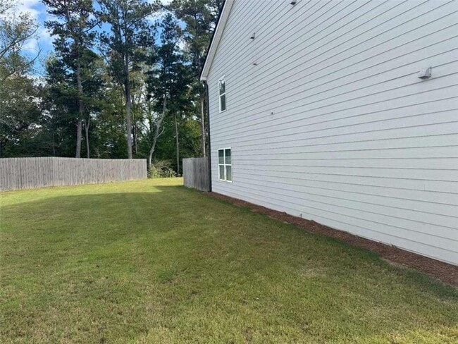 Building Photo - 3376 Highbury Way