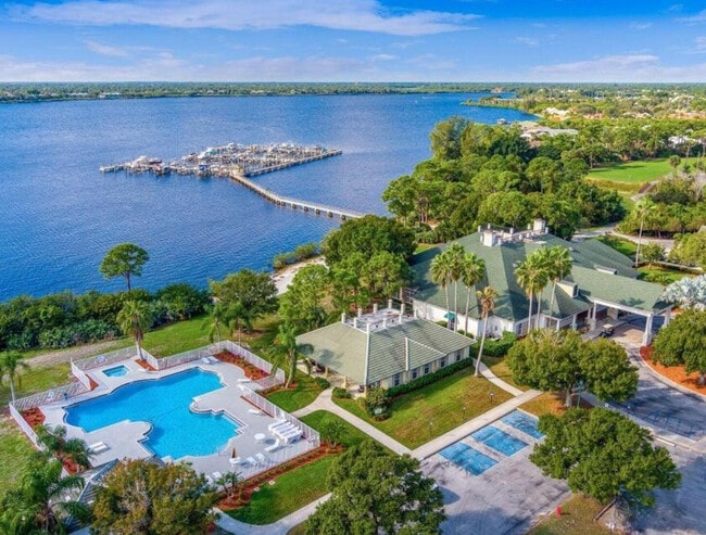 Building Photo - 1649 Ballantrae Blvd N