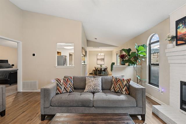 Building Photo - 1409 High Plains Dr