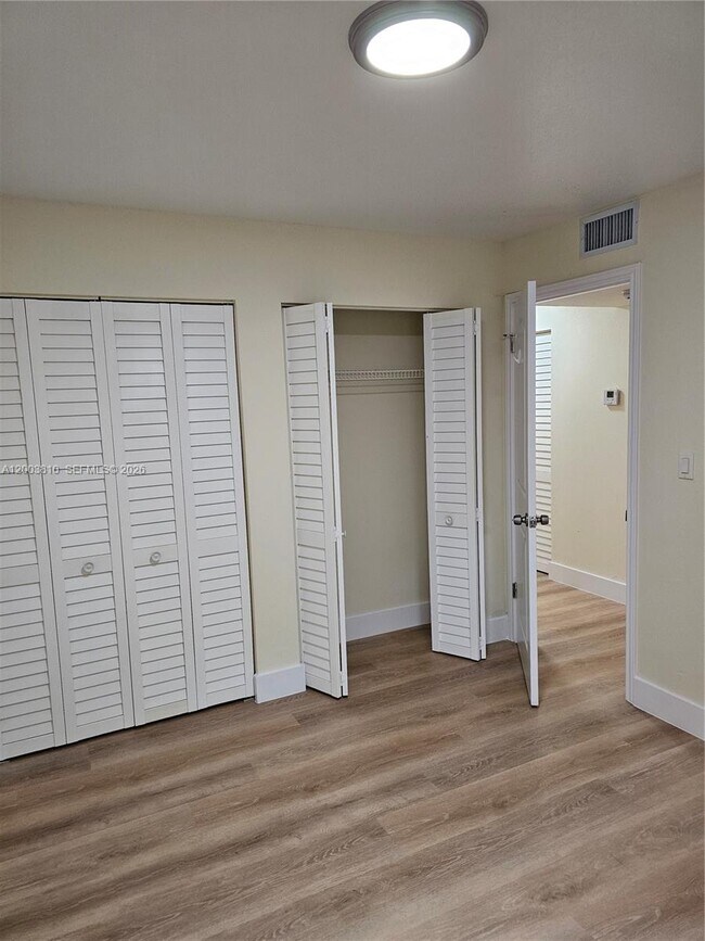 Building Photo - 2627 NW 33rd St