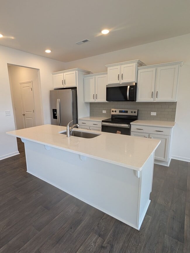 Building Photo - NEW Single Family Home - 2.5 Miles to I-85/Minutes from Downtown Salisbury