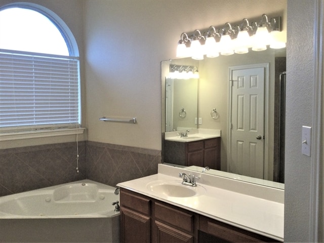 Building Photo - 5827 Foxglove Ln