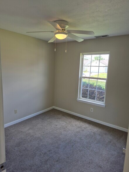 Building Photo - 3333 Trafalgar Ct