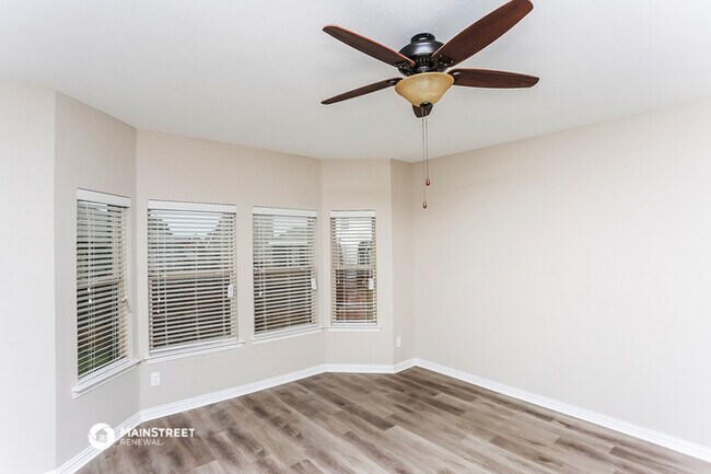 Building Photo - 505 Jr Stoff Dr