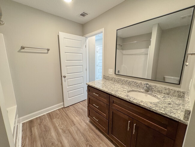 Building Photo - 5007 Cypress Lake Rd