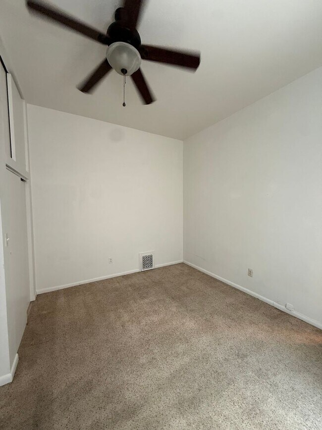 Building Photo - 1334 N Downing St