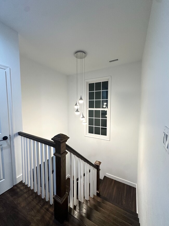 Building Photo - 5410 Ives Pl