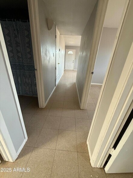 Building Photo - 501 W 14th St