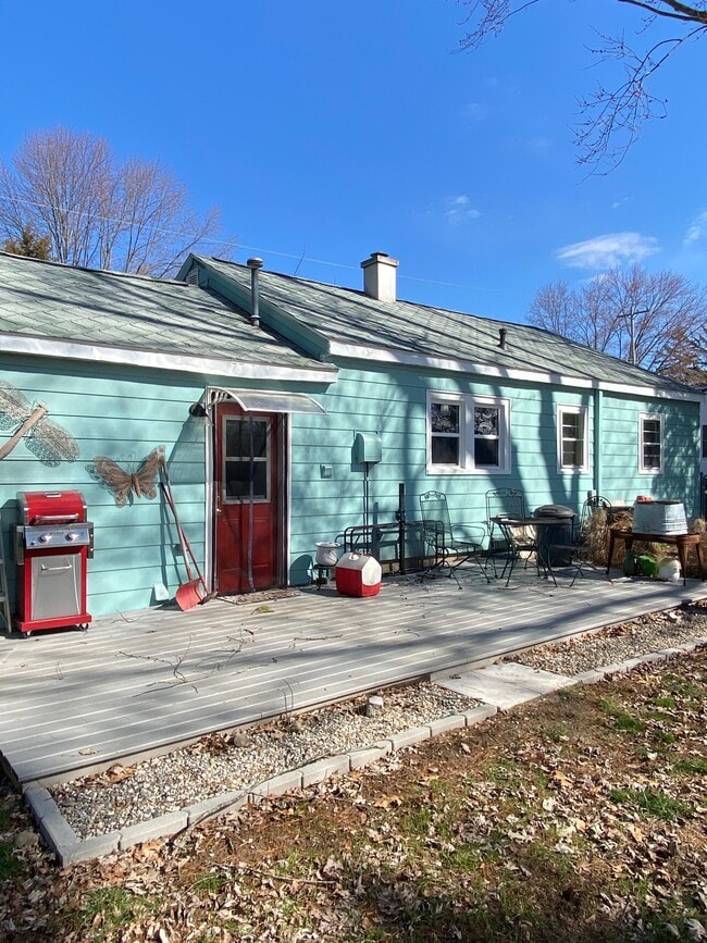 Building Photo - 167 Peacock Walk