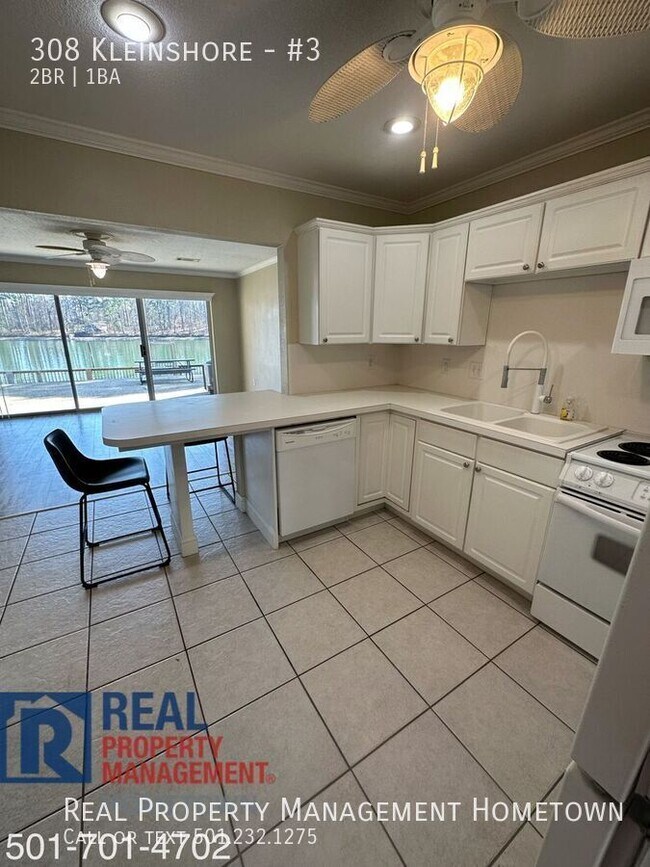 Building Photo - 308 Kleinshore-#3