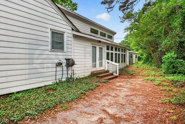Building Photo - Find Your Home in Cayce