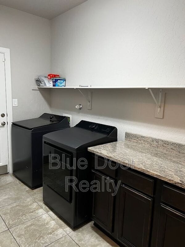 Building Photo - 7312 Valle Cantero Ln NW