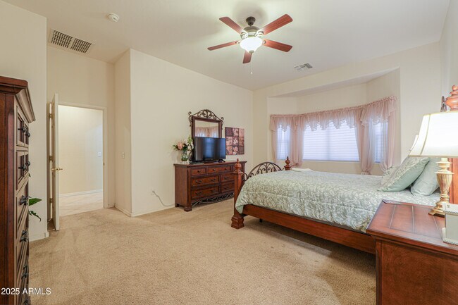 Building Photo - 1441 N Desert Willow St