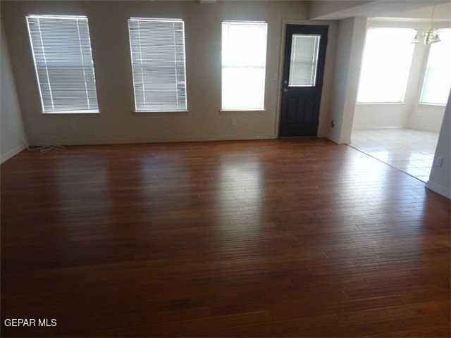 Building Photo - 7481 Umbria Dr