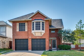 Building Photo - 6841 Bellehaven Dr