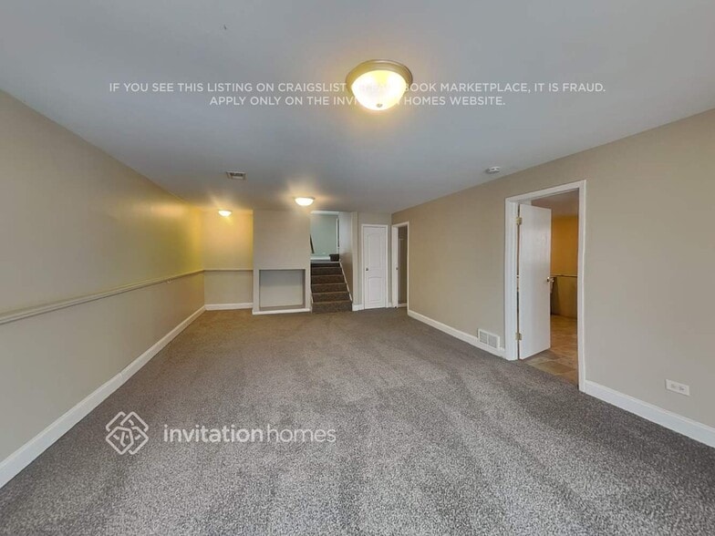 Building Photo - 240 Hale St