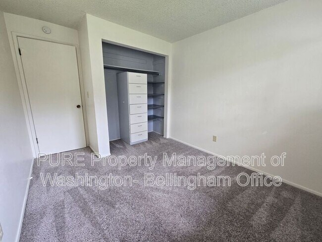 Building Photo - 3366 Cherrywood Ave