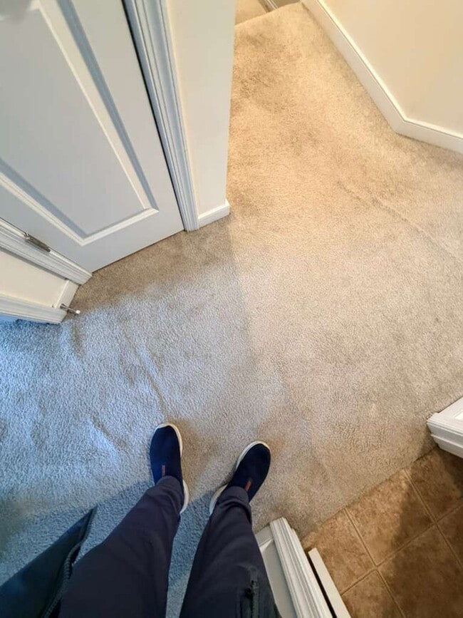 Building Photo - 1501 Stonewall Manor Dr