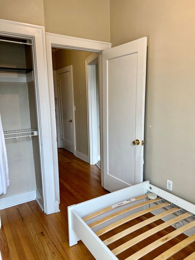 Building Photo - Classic Living at the Novell! Close to UW ...