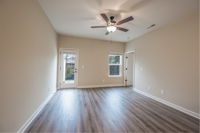 Building Photo - 4409 Chusto Dr