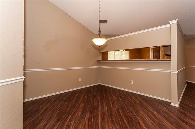 Building Photo - 1004 Ledgemont Dr