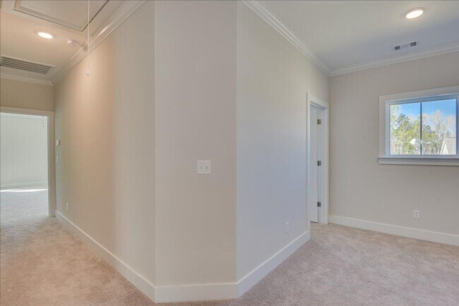 Building Photo - 422 Pump House Rd