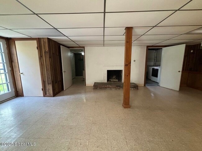 Building Photo - 4 Noonan Ln