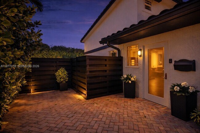 Building Photo - 1844 NE 26th Ave