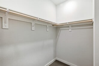 Building Photo - 3651 S Custer Rd