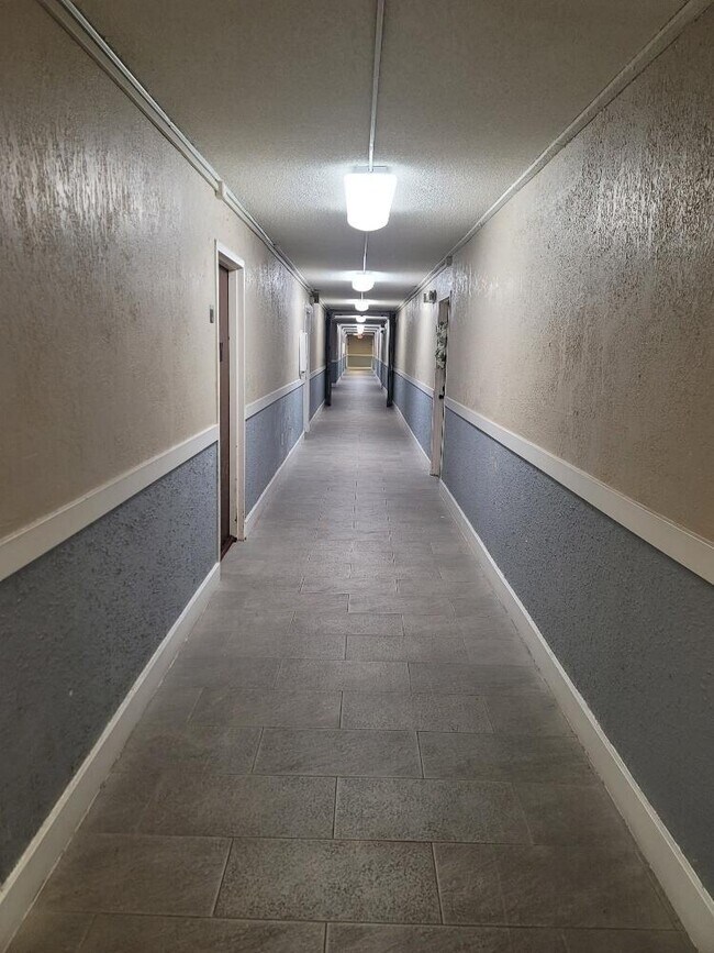 Building Photo - 494 NW 165th St