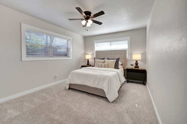 Building Photo - 715 Shell Ave