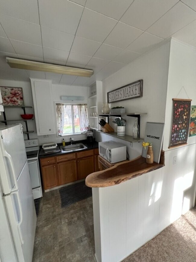 Building Photo - A Little Piece of Heaven in Historic Jacksonville