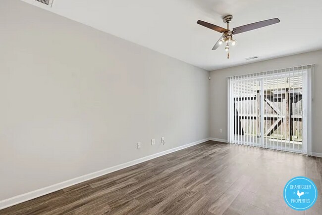Building Photo - 2654 Middle Br Bnd