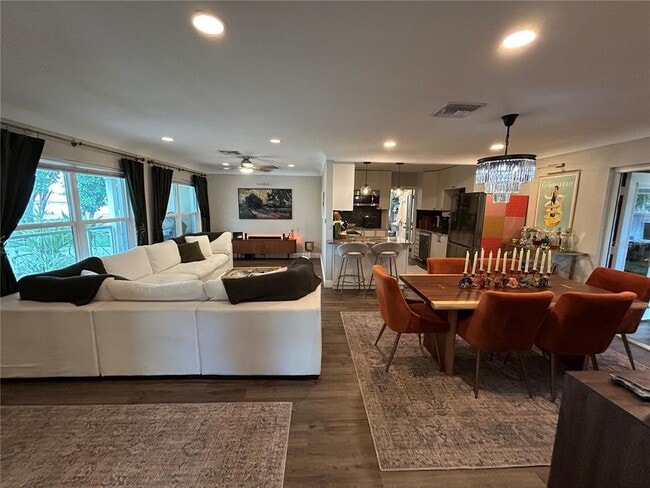 Building Photo - 1406 S Keene Rd