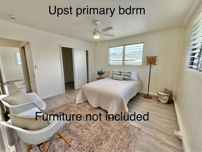 Building Photo - Modern two story Kaimuki home - all new ki...
